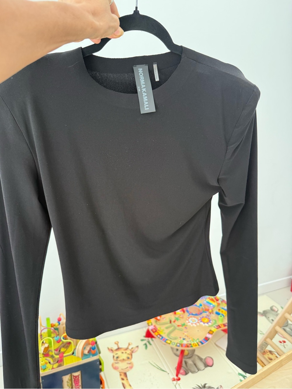 Norma Kamali shoulder padded top - Picture 4 of 4
